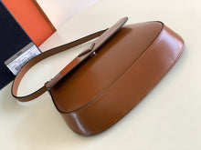 Load image into Gallery viewer, P r a d a 23cm brown