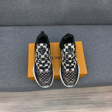 Load image into Gallery viewer, L V - Chex Trainer [Black//White]