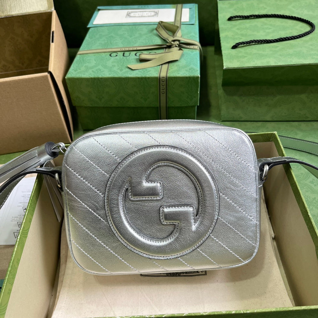 G u c c i silver soho