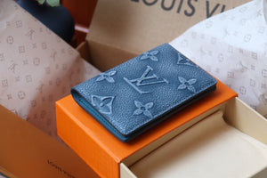 L v wallet blue