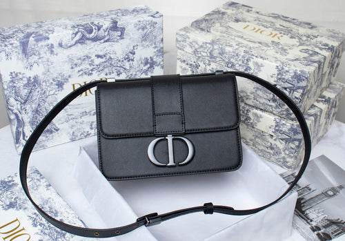 D i o r black  24*17*8cm