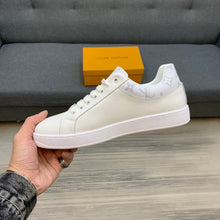 Load image into Gallery viewer, L V - Wite Sneaker [White]