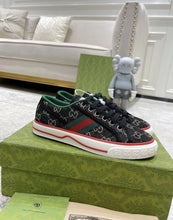 Load image into Gallery viewer, G U C C I - S K 8: Colourway 01