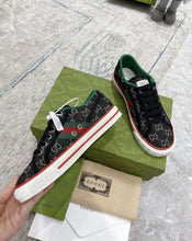 Load image into Gallery viewer, G U C C I - S K 8: Colourway 01