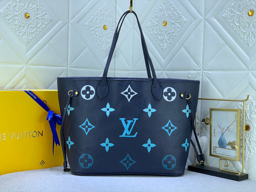 L v neverfull 31*28*14 cm.