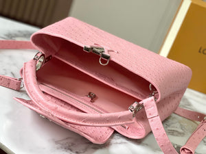 L v pink 21, 27, 31.5 cm.