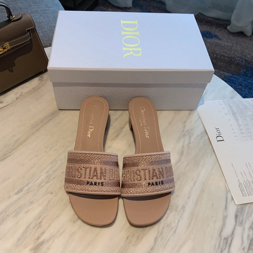 D I O R - Light Pink Sliders