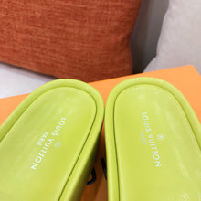 Load image into Gallery viewer, L V - Platform Slides (Neon)