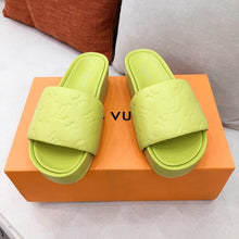 Load image into Gallery viewer, L V - Platform Slides (Neon)