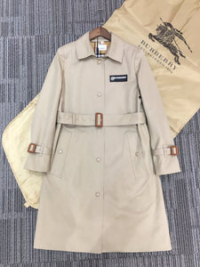 B u r b e r r y coat