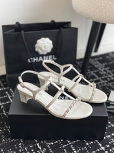 Load image into Gallery viewer, C H A N E L heels