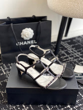 Load image into Gallery viewer, C H A N E L heels