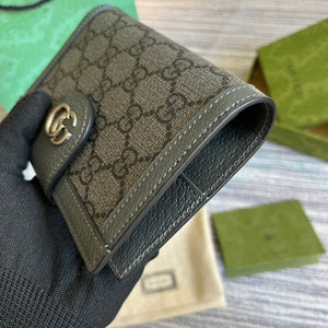 G u c c i wallet
