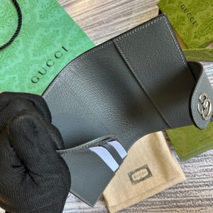 G u c c i wallet