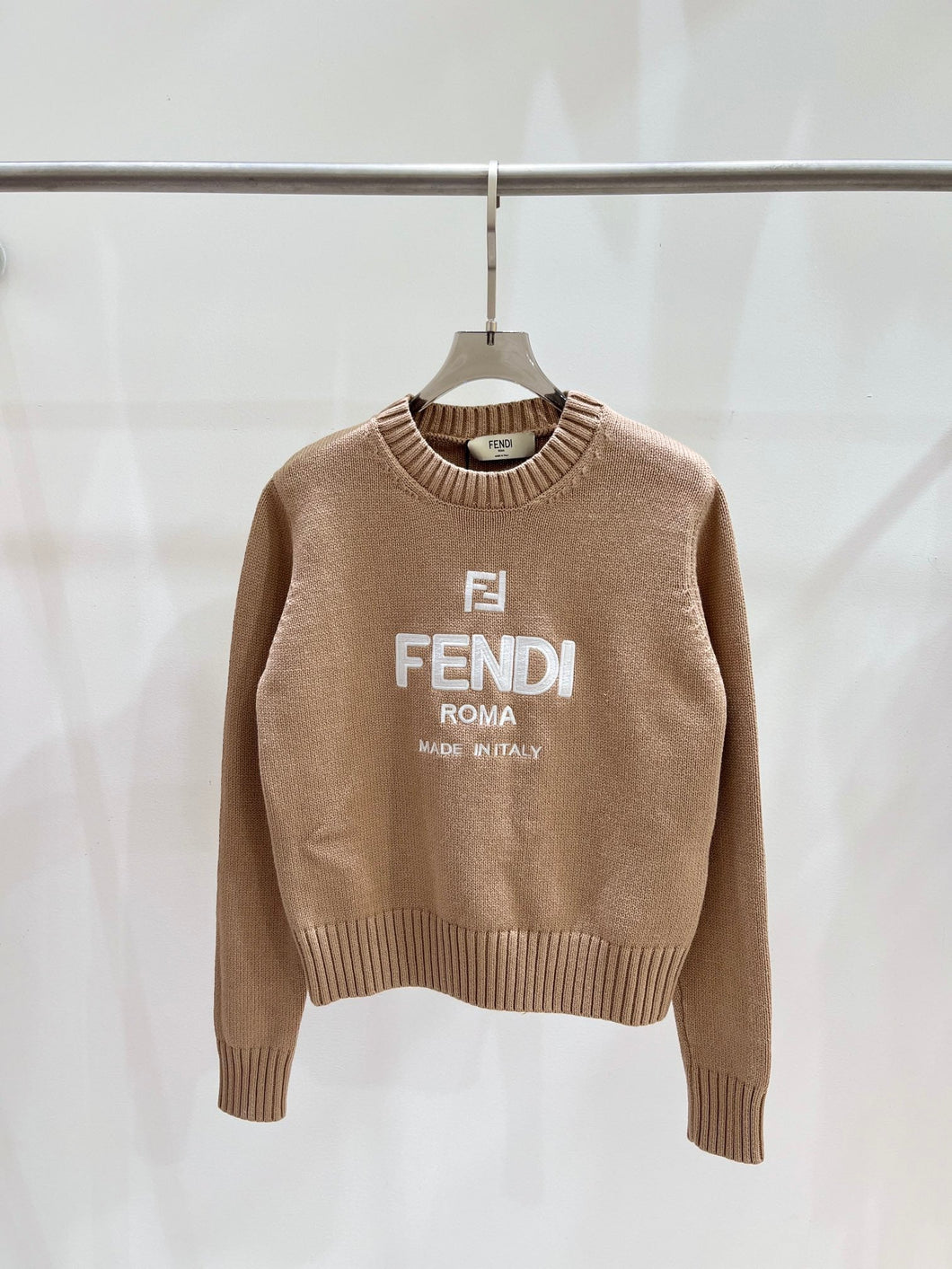 F e n d i jumper