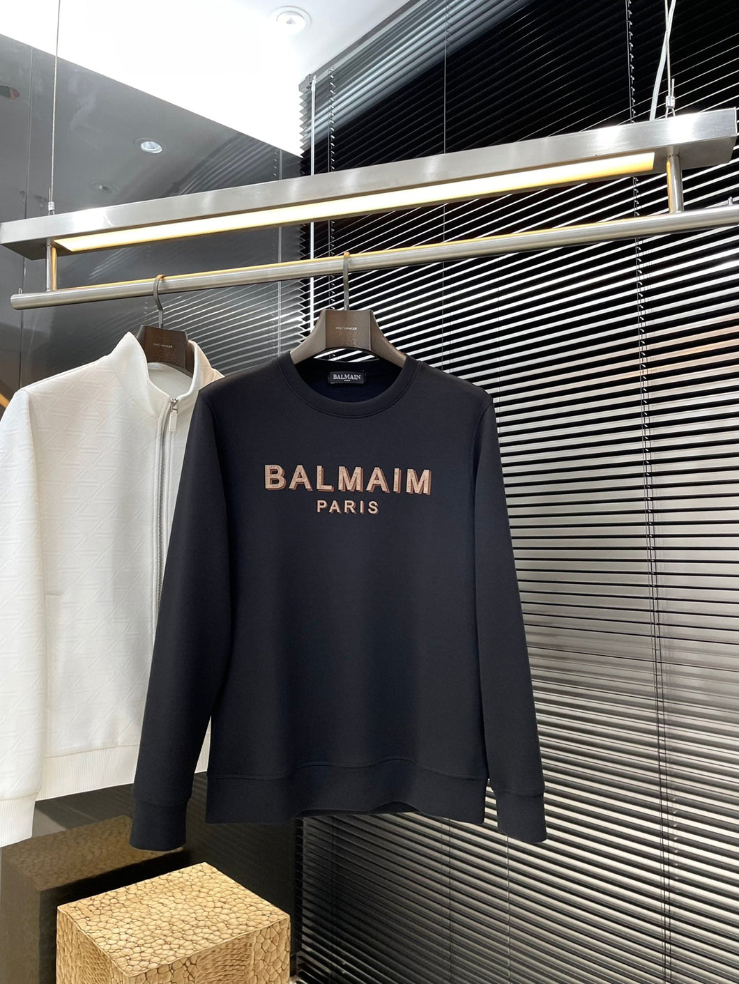 B a l m a i n longsleeve