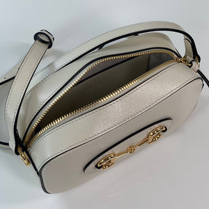 G u c c i cross body