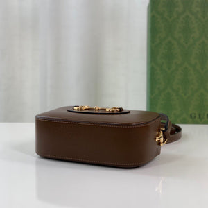 G u c c i cross body