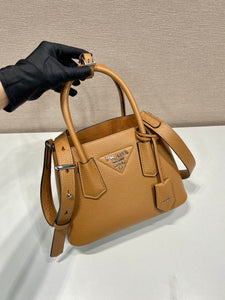 P r a d a brown25x18.5x12.5cm