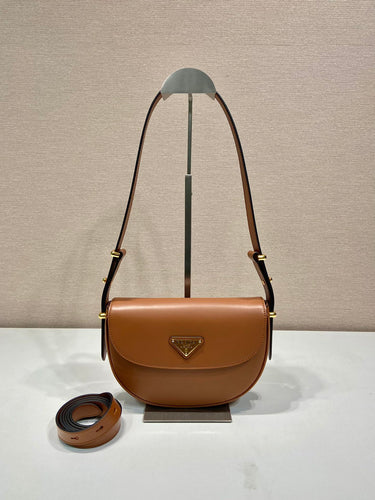 P r a d a brown20cm