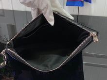 Load image into Gallery viewer, L v pouch