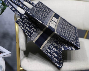 Dior medium 36 cm
