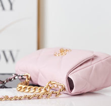Load image into Gallery viewer, C h a n e l pink 26cm