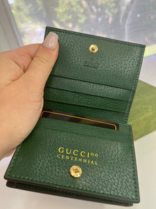 G u c c i wallet