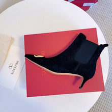 Load image into Gallery viewer, V a l e n t I n o boots short heel