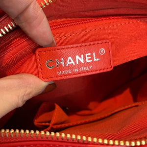 C hanel red
