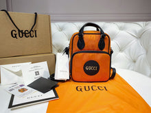 Load image into Gallery viewer, G u c c i backpack 16*22*8.5cm