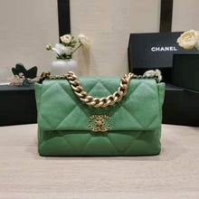 Load image into Gallery viewer, C h a n e l green 20  30 10(cm)