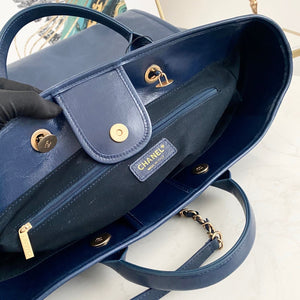 Chanel tote blue