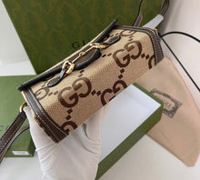 Load image into Gallery viewer, G u c c i wallet bag 18x12x5cm