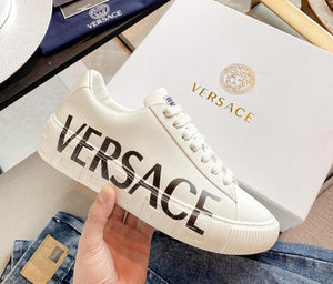 V e r s a c e sneakers