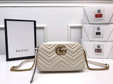 Load image into Gallery viewer, G U C C | - mon white