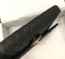 Load image into Gallery viewer, Chanel clutch black