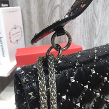 Load image into Gallery viewer, Valentino Rockstud