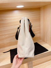 Load image into Gallery viewer, C h a n e l tote Size:35*36