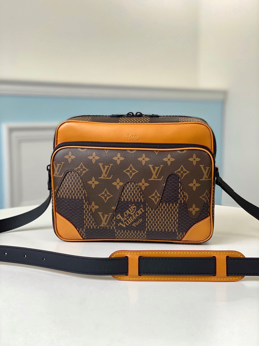 Lv new messenger