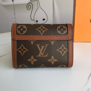 L v wallet Size:12*9.5*3.5 cm