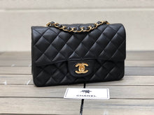 Load image into Gallery viewer, Chanel gold 20cm