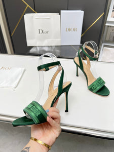 D I o r heels