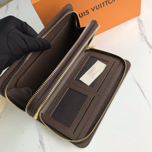 Load image into Gallery viewer, L v pouch 21*11*5
