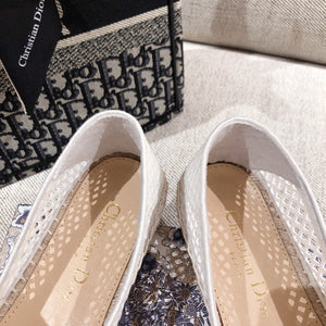D i o r slides white