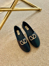 Load image into Gallery viewer, Va l e n t I n o espadrilles