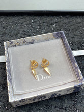 Load image into Gallery viewer, D i o r earrings