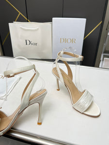 D I o r heels