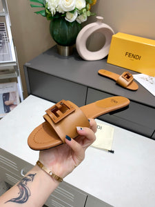 F e n d i new slides