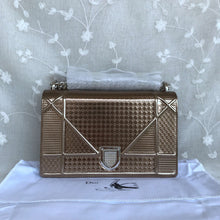 Load image into Gallery viewer, Dior chrome